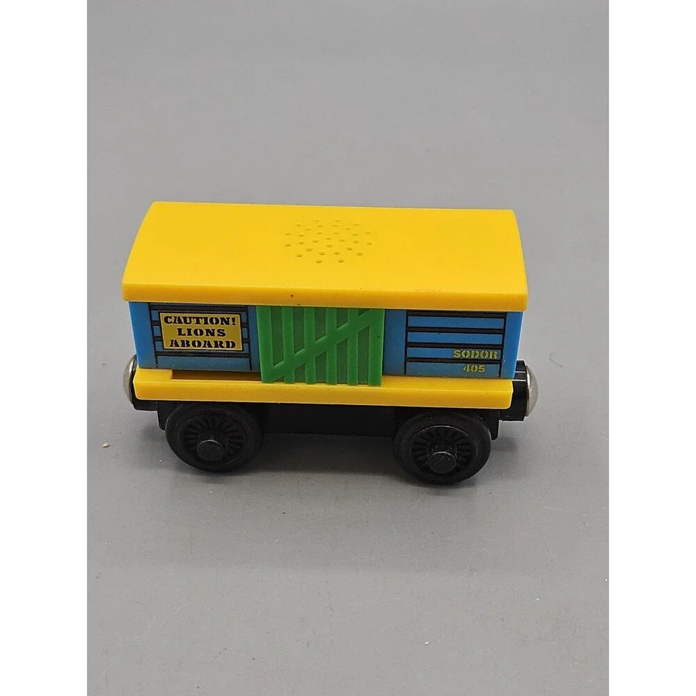 Thomas Wooden LION CAR w/SOUND Wooden Train - Railway - 2003